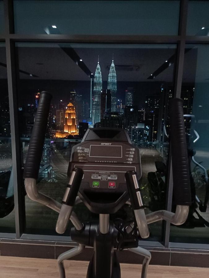 Lx 39A Balcony Klcc View 1 Bedroom Infinity Pool Kuala Lumpur Exterior photo